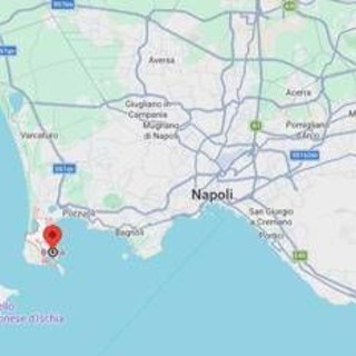Terremoto Campi Flegrei, trema anche a Napoli: paura, scuole chiuse e verifiche in corso Terremoto Campi Flegrei, trema anche a Napoli: paura, scuole chiuse e verifiche in corso