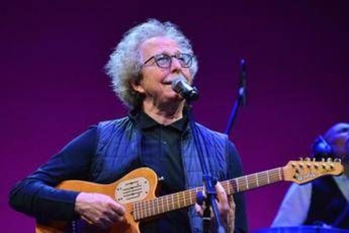 Fabio Concato: "Costretto a fermare i concerti per un tumore, mi sto curando" Fabio Concato: "Costretto a fermare i concerti per un tumore, mi sto curando"