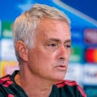 Mourinho: "Chi ha fatto il calendario è italiano, sorpreso che Inter non abbia vinto Champions negli ultimi anni" Mourinho: "Chi ha fatto il calendario è italiano, sorpreso che Inter non abbia vinto Champions negli ultimi anni"