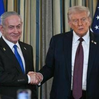 Iran, media: "Trump e Netanyahu hanno accordo per colpire". E Teheran accusa Israele