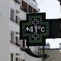 Caldo record, i dati del ministero: mortalità in aumento del 3%, effetto limitato agli over 85 Caldo record, i dati del ministero: mortalità in aumento del 3%, effetto limitato agli over 85