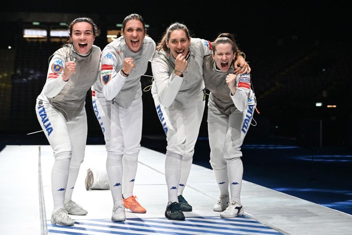 Azzurre del fioretto vincono l’oro, Italia chiude i Mondiali con otto medaglie Azzurre del fioretto vincono l’oro, Italia chiude i Mondiali con otto medaglie