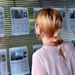 Cedolare secca 2027, cambia tutto: aliquota all’1% per gli under 35 e al 5% per gli altri affitti concordati Cedolare secca 2027, cambia tutto: aliquota all’1% per gli under 35 e al 5% per gli altri affitti concordati