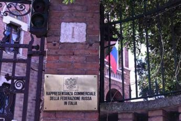Russia, l'ambasciata: "Su Kaliningrad risponderemo con ogni mezzo. In Italia campagna stampa contro di noi"