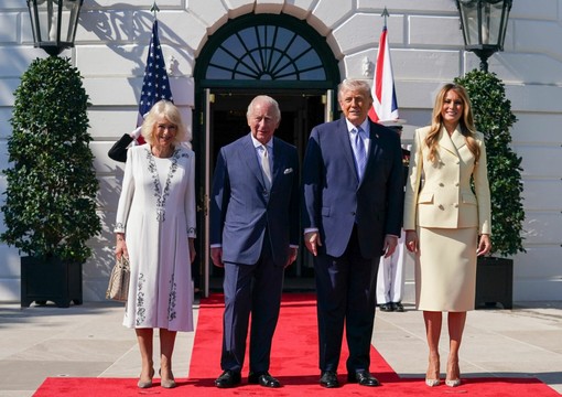 Re Carlo e Camilla ricevuti alla Casa Bianca da Trump e Melania