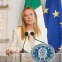 Sondaggio politico, Fratelli d'Italia cresce e allunga: giù Pd e M5S Sondaggio politico, Fratelli d'Italia cresce e allunga: giù Pd e M5S