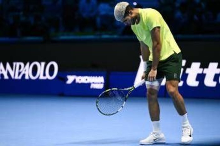 Sinner-Alcaraz, massaggio e fasciatura per Carlos. Cos'è successo alle Atp Finals