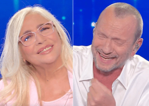 Mara Venier punge Biagio Antonacci: "Se solo ci avessi provato con me..." Mara Venier punge Biagio Antonacci: "Se solo ci avessi provato con me..."