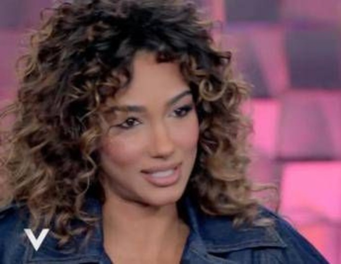 Verissimo, Samira Lui: "Gerry Scotti? Posso solo ringraziarlo" Verissimo, Samira Lui: "Gerry Scotti? Posso solo ringraziarlo"