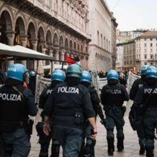 Cortei e manifestazioni, Viminale rafforza i controlli rafforzati: "Violenti saranno isolati" Cortei e manifestazioni, Viminale rafforza i controlli rafforzati: "Violenti saranno isolati"