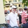 Primo giorno di scuola per i 4 ragazzi del Virgilio di Milano rimasti feriti a Crans Montana: l'applauso e l'abbraccio dei compagni