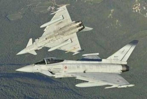 Jet russi violano lo spazio aereo della Lituania, intervengono i caccia italiani Jet russi violano lo spazio aereo della Lituania, intervengono i caccia italiani