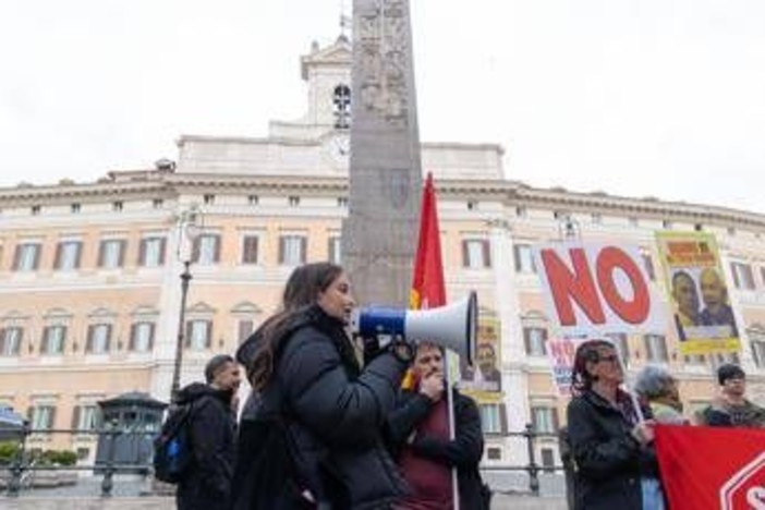Roma, oggi manifestazione per lo stop alla guerra e il no al Referendum
