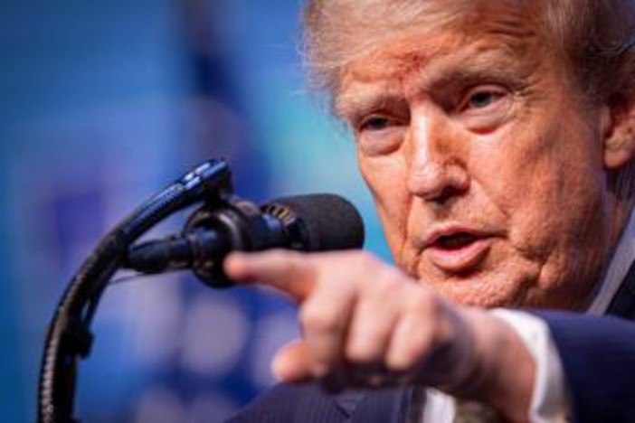 Iran-Usa, Trump: "Negoziati con Teheran, buone chance di accordo" Iran-Usa, Trump: "Negoziati con Teheran, buone chance di accordo"