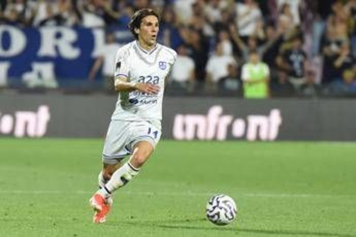 Union Brescia-Ascoli, gara sospesa per maltempo: cos'è successo Union Brescia-Ascoli, gara sospesa per maltempo: cos'è successo