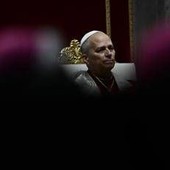 L'appello del Papa ai potenti del mondo: "Stop a riarmo e follia della guerra, chi prega non uccide" L'appello del Papa ai potenti del mondo: "Stop a riarmo e follia della guerra, chi prega non uccide"