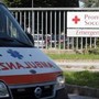 Prato, spari al pronto soccorso: ferito fuggitivo. Agente indagato per tentato omicidio Prato, spari al pronto soccorso: ferito fuggitivo. Agente indagato per tentato omicidio