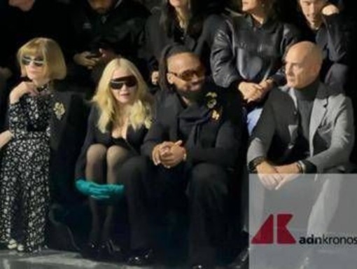 Madonna, sorpresa a Milano: ospite alla sfilata di Dolce e Gabbana Madonna, sorpresa a Milano: ospite alla sfilata di Dolce e Gabbana