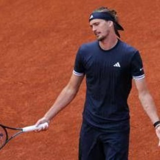 Roland Garros, Zverev litiga con l'arbitro: cos'è successo contro Mensik