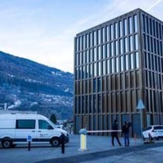 Crans Montana, per Moretti interrogatorio e incontro con mamma di due ragazze ferite