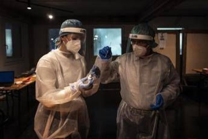 Batterio invade il mondo: la maxi simulazione Oms rivela cosa potrebbe accadare