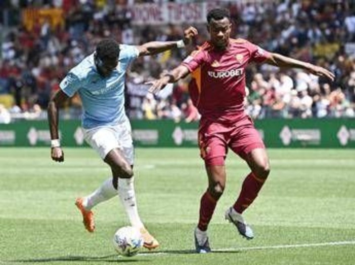 Roma-Lazio, gol annullato a Dia: cos'è successo all'Olimpico Roma-Lazio, gol annullato a Dia: cos'è successo all'Olimpico