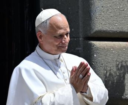 Medio Oriente, Papa: "Sospendere attacchi e riaprire spazi di dialogo per pace tanto desiderata" Medio Oriente, Papa: "Sospendere attacchi e riaprire spazi di dialogo per pace tanto desiderata"