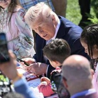 Trump e le discussioni con i bambini: "Ho 51 anni, Melania è un'attrice"