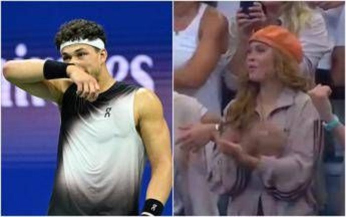 Shelton batte Alcaraz agli Us Open, festeggia e poi... 'dimentica' la fidanzata Trinity Rodman Shelton batte Alcaraz agli Us Open, festeggia e poi... 'dimentica' la fidanzata Trinity Rodman