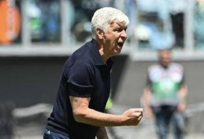 Roma-Lazio, Rovella a contatto con Celik: Gasperini chiede rigore Roma-Lazio, Rovella a contatto con Celik: Gasperini chiede rigore