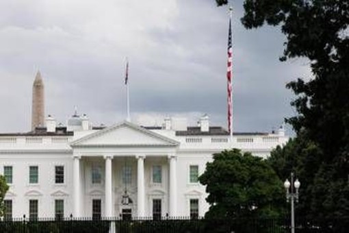 FBI sventa attentato alla Casa Bianca: piano con droni esplosivi e cecchini durante l’evento UFC di Trump