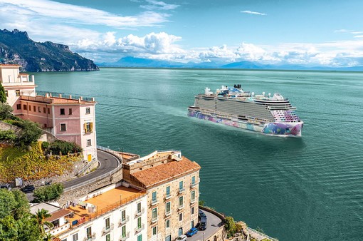 Norwegian Cruise Line lancia Norwegian Bella, nel 2028 debutto nel Mediterraneo
