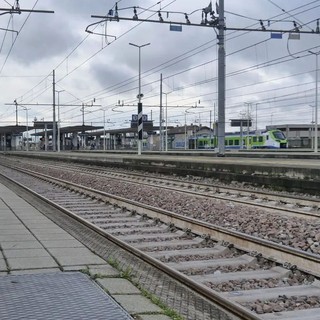 Nuovi sabotaggi sulla linea Alta Velocità, circolazione ferroviaria rallentata