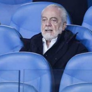 De Laurentiis non vende il Napoli: il 'no' alla super offerta da 2 miliardi De Laurentiis non vende il Napoli: il 'no' alla super offerta da 2 miliardi