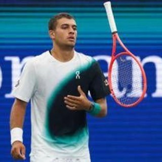 US Open, Cobolli vince ma non gli basta: "Sono un cretino..." US Open, Cobolli vince ma non gli basta: "Sono un cretino..."