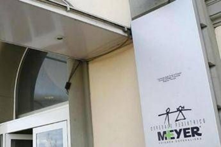 Firenze, bambina di quasi 2 anni in fin di vita per il morbillo