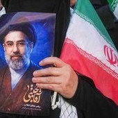 Iran, Mojtaba Khamenei: "Il nemico è stato sconfitto". Guida suprema nega raid su Oman e Turchia