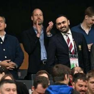 William, notte da tifoso per il principe: la festa nello spogliatoio dell'Aston Villa e la birra dopo il match William, notte da tifoso per il principe: la festa nello spogliatoio dell'Aston Villa e la birra dopo il match