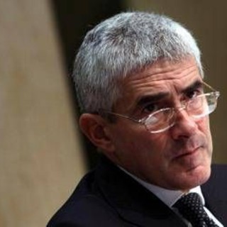 Venezuela, Casini: "Governo Maduro illegale, ora popolo scelga suo futuro con elezioni libere"