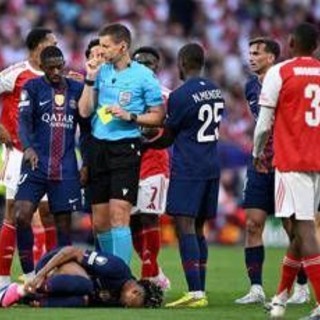 Psg-Arsenal, caos rigori in finale Champions: protestano Luis Enrique e Arteta Psg-Arsenal, caos rigori in finale Champions: protestano Luis Enrique e Arteta