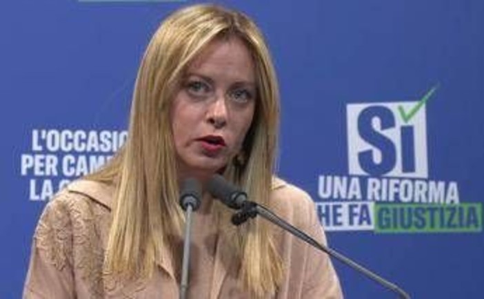 "Infranta aura di invincibilità", la sconfitta di Meloni al referendum sui media internazionali