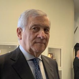 Tajani annuncia: "Abbiamo deciso di utilizzare fondo Safe, chiederemo 14,9 miliardi" Tajani annuncia: "Abbiamo deciso di utilizzare fondo Safe, chiederemo 14,9 miliardi"