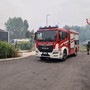 Triplo incendio a Roma: chiusa la Pontina, alla Magliana evacuata una palazzina Triplo incendio a Roma: chiusa la Pontina, alla Magliana evacuata una palazzina