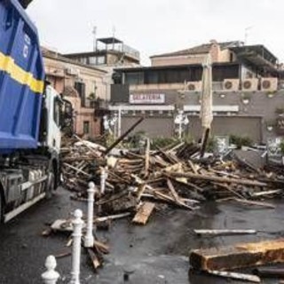 Maltempo Sicilia, anche oggi scuole chiuse a Catania. Schifani convoca giunta straordinaria Maltempo Sicilia, anche oggi scuole chiuse a Catania. Schifani convoca giunta straordinaria