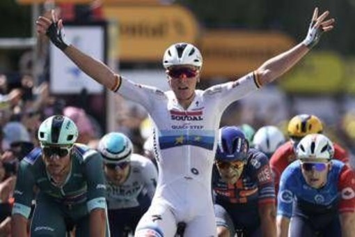 Tour de France, a Merlier la nona tappa davanti a Milan Tour de France, a Merlier la nona tappa davanti a Milan