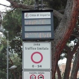 Maxi multa ZTL a Imperia, una sessantenne ha deciso di farsi giustizia ricorrendo davanti al giudice per una sanzione da 3.970 euro Maxi multa ZTL a Imperia, una sessantenne ha deciso di farsi giustizia ricorrendo davanti al giudice per una sanzione da 3.970 euro